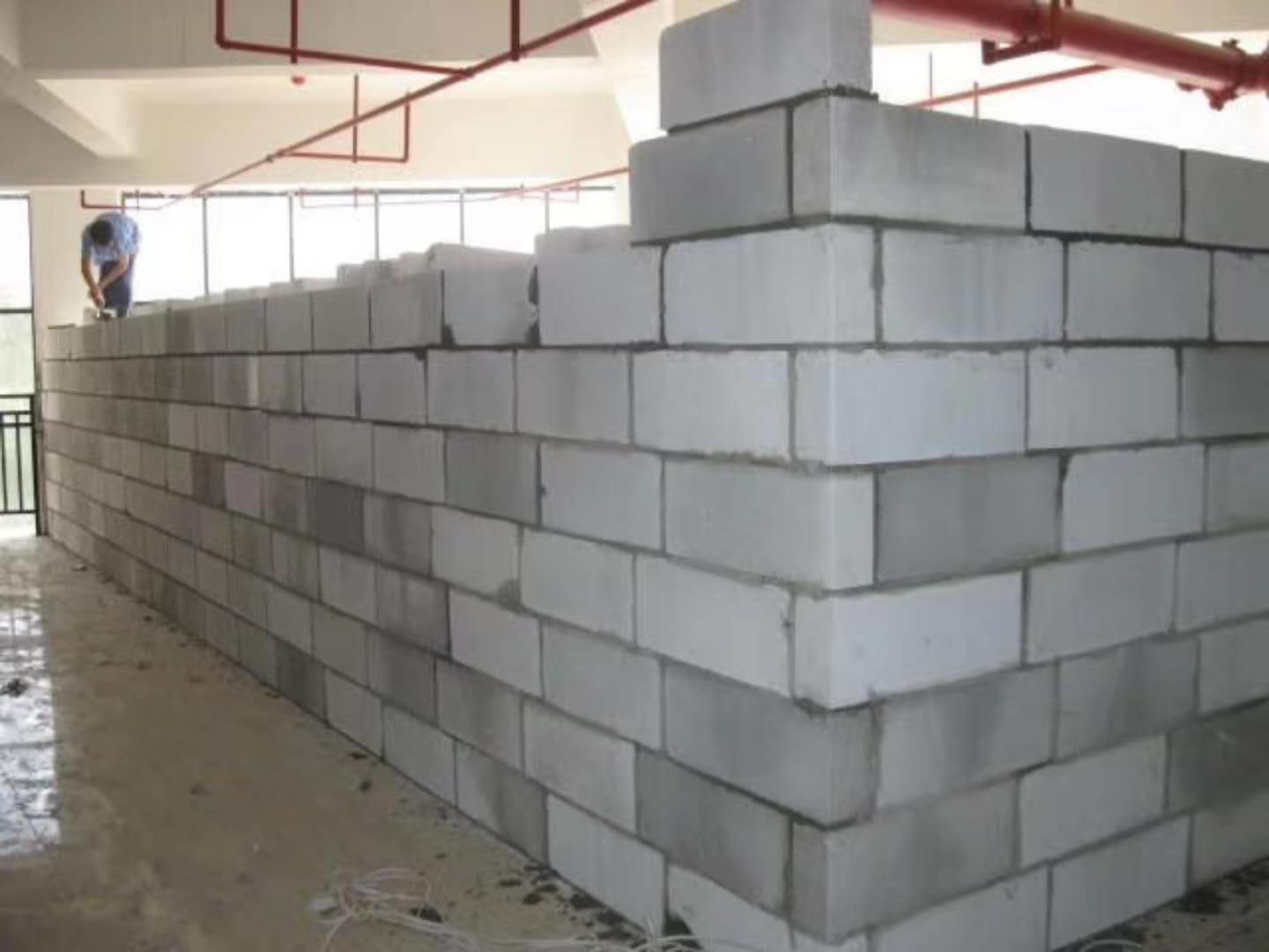 上甘岭蒸压加气混凝土砌块承重墙静力和抗震性能的研究